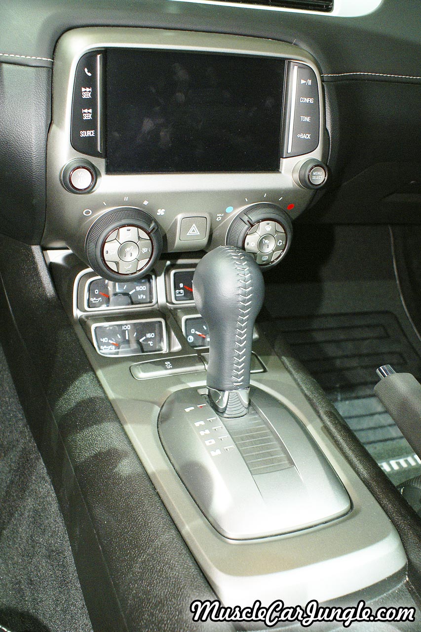 2014 Camaro 2SS Convertible Console