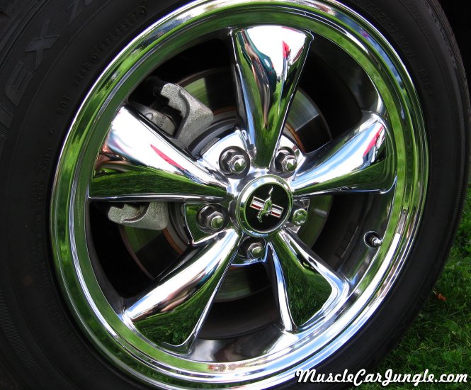 2005 Mustang GT Custom Wheel