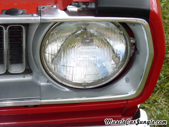 1971 340 Wedge Duster Headlight